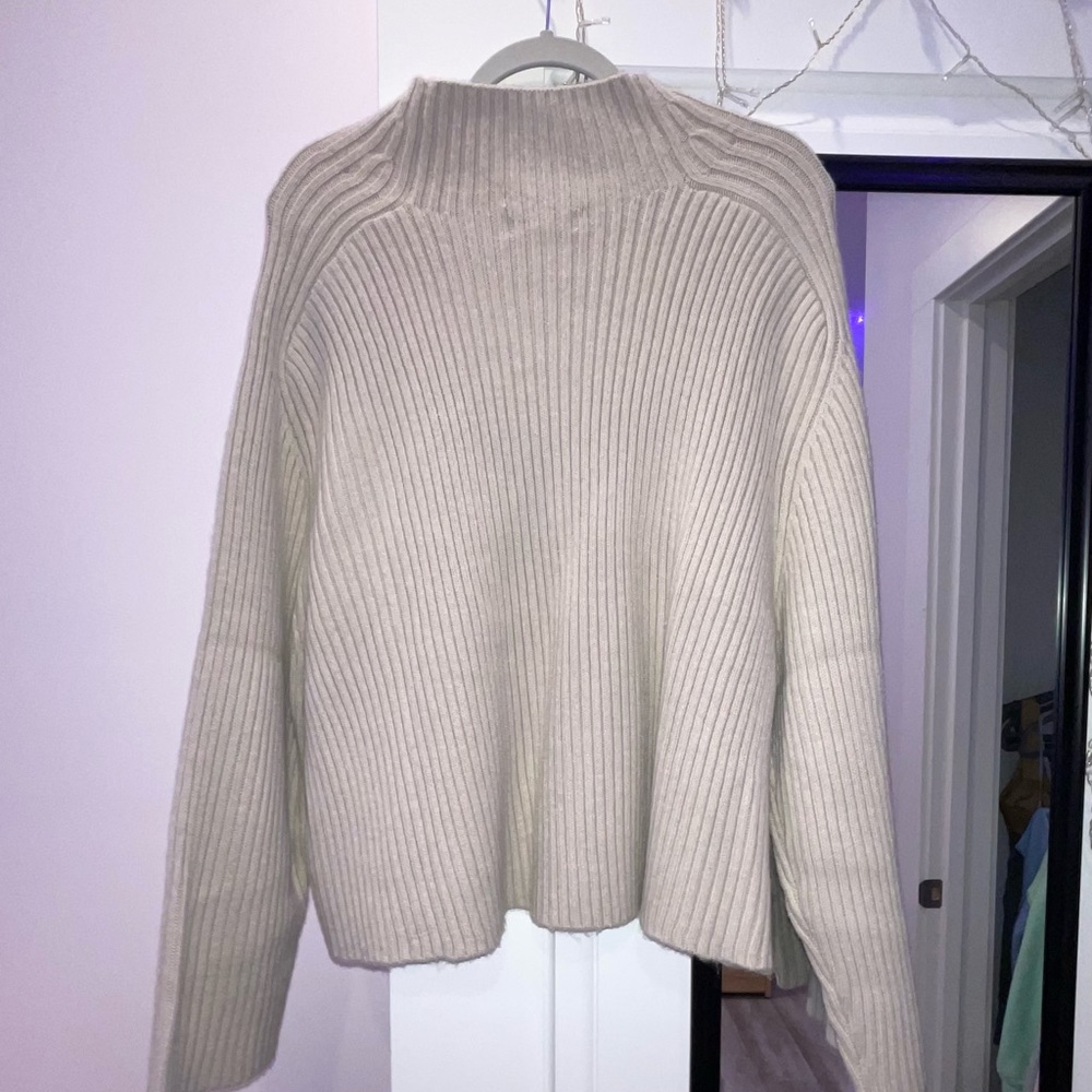 sweater - Picture 2 of 2